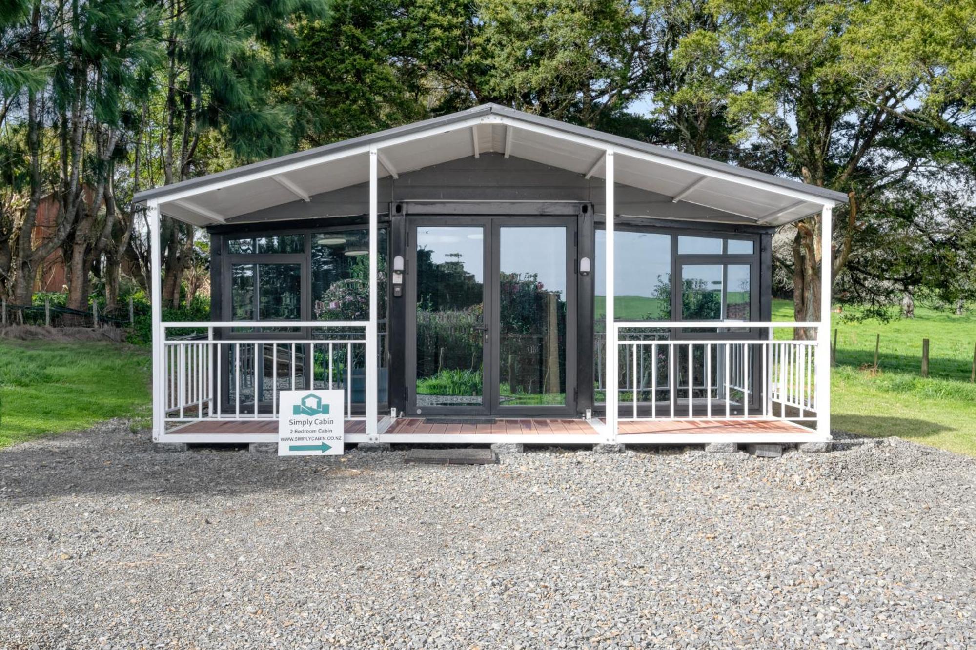 2 Bedrooms Cabin 5 Min To Pukekohe Town Centre Extérieur photo